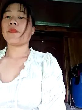 ALIENHR38 on StripChat