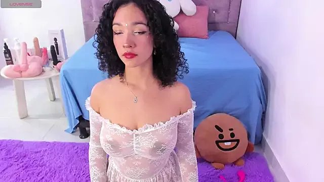 aline_ackerman on StripChat