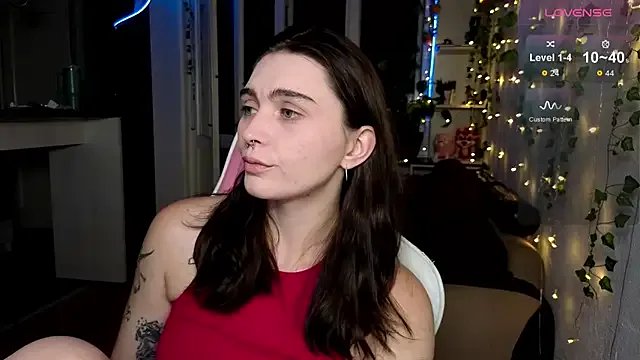 Alisa_Dfm on StripChat