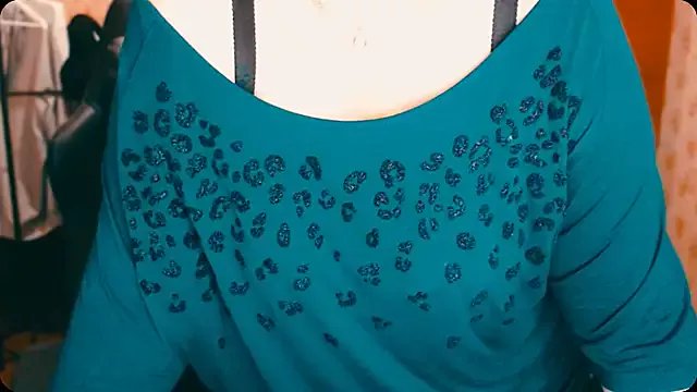 AlisaHot55 on StripChat