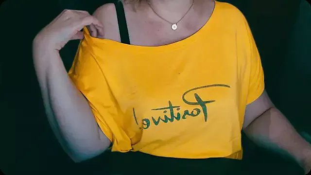 AlisaHot55 on StripChat