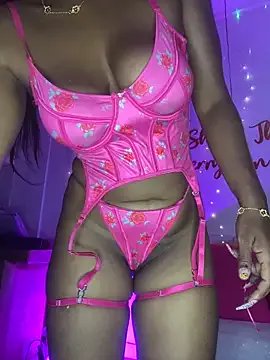 AlisonHoot69 on StripChat