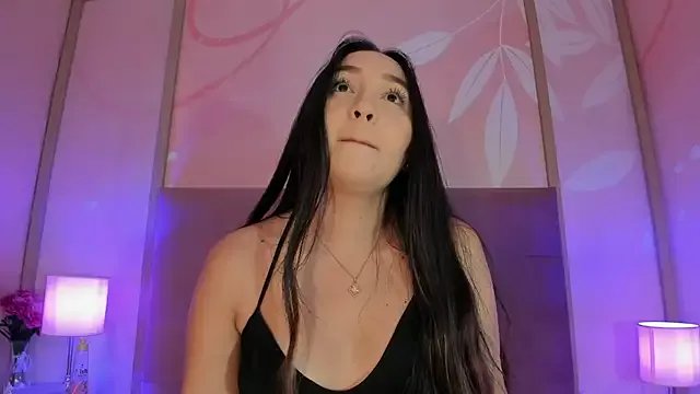 AlissaJoness on StripChat