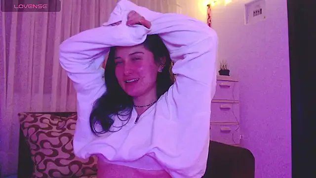 AlissonnFoxx on StripChat