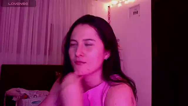 AlissonnFoxx on StripChat