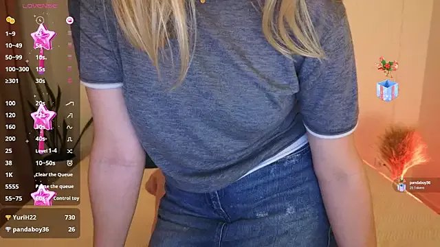 AlisssaRose on StripChat