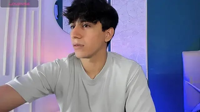 Allex_Cano on StripChat