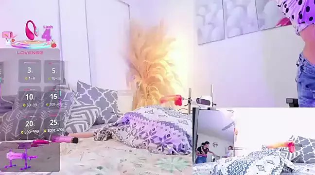 Allison_greey on StripChat