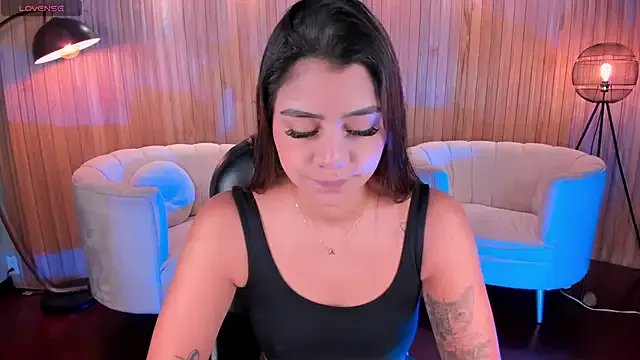 AllyJensen on StripChat