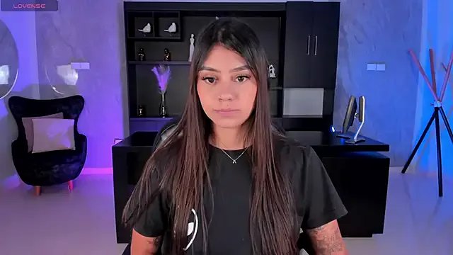 AllyJensen on StripChat