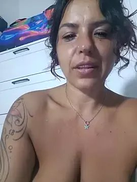 allyson22andy on StripChat