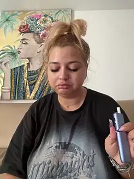 AllysonK on StripChat