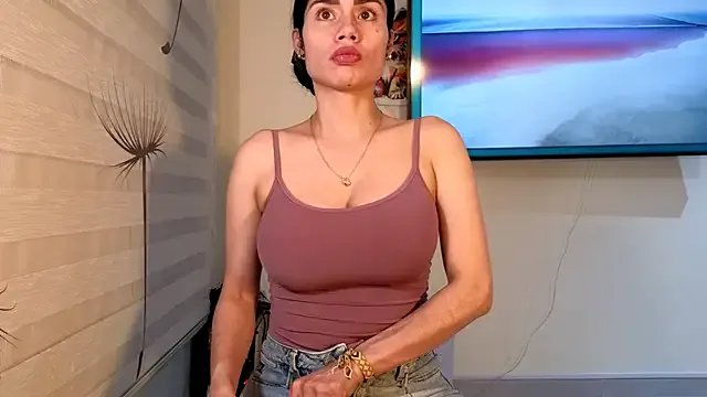 Alondra_fetish on StripChat