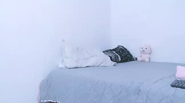 Alyson0001 on StripChat