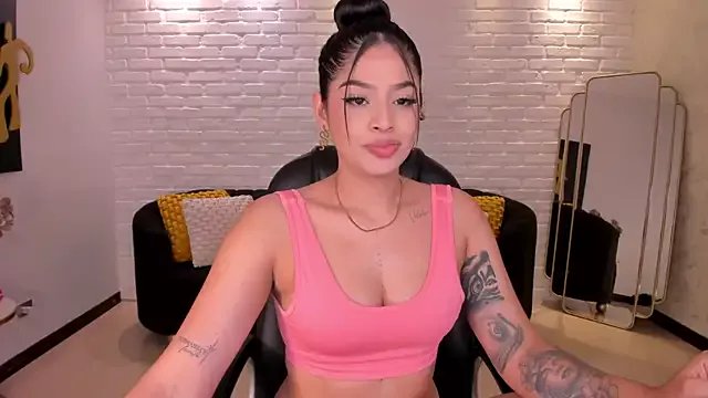 AlyssaDean on StripChat