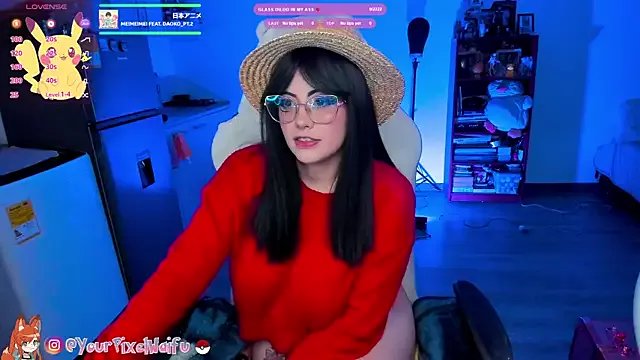 AlyssaRomanova on StripChat