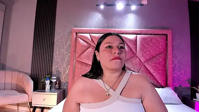 Freechat Amanda-Cruz on StripChat