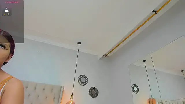 amanda29 on StripChat