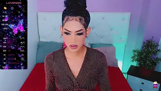 Amanda_bigx on StripChat