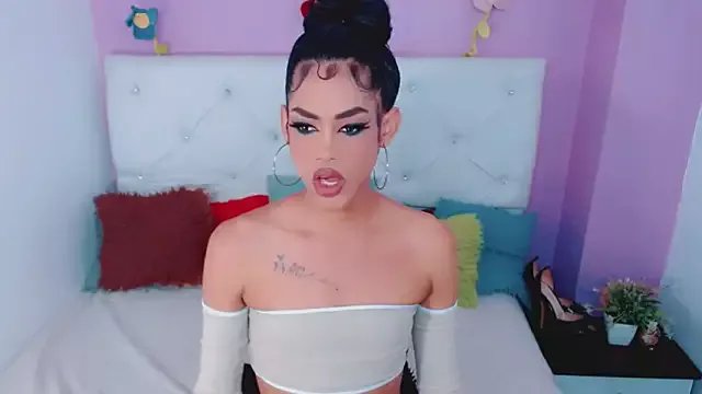 Amanda_bigx on StripChat