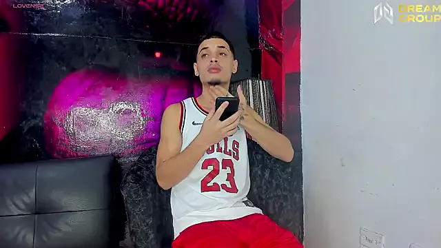 AmazingPartys on StripChat 