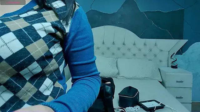 AmberGreyy_ on StripChat