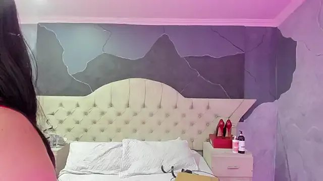 AmberGreyy_ on StripChat