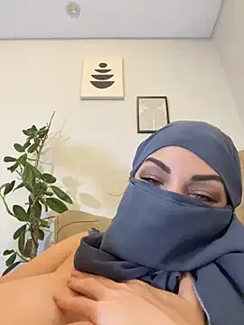 Amberonee31 on StripChat