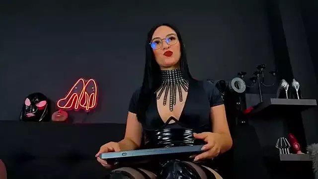 Amberstones on StripChat