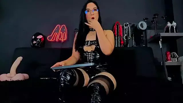 Amberstones on StripChat