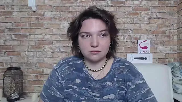 Amelia_Kiss_ on StripChat