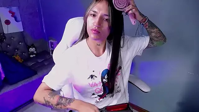 amelierouss on StripChat