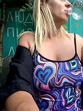 Ami_Foxy on StripChat