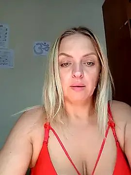 Ami_Foxy on StripChat