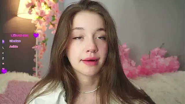 AmiLewis on StripChat