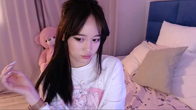 Offline AmiliYan on StripChat