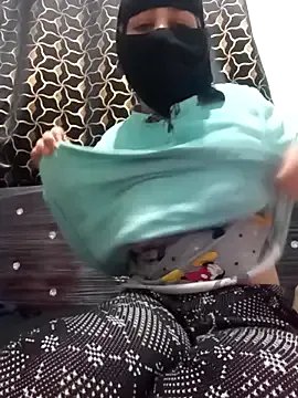 AMIRASEX1 on StripChat