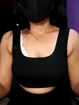 Amisha2 on StripChat