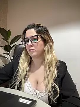 amooraaamoon on StripChat