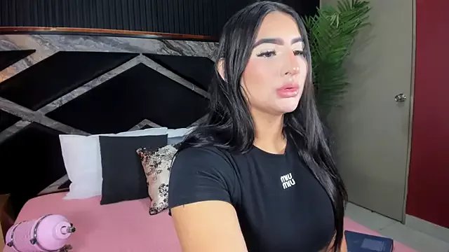 amy-thomson1 on StripChat