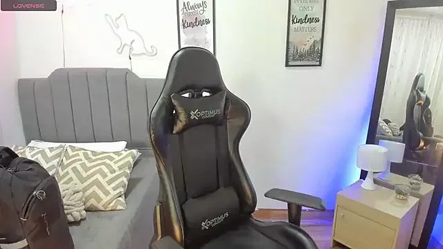 Amy_joones on StripChat