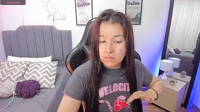 Amy_joones on StripChat