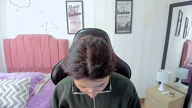 Amy_joones on StripChat