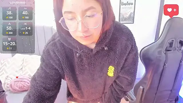 Amy_joones on StripChat