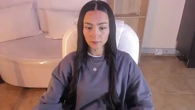 Amy_Kiitty_ on StripChat