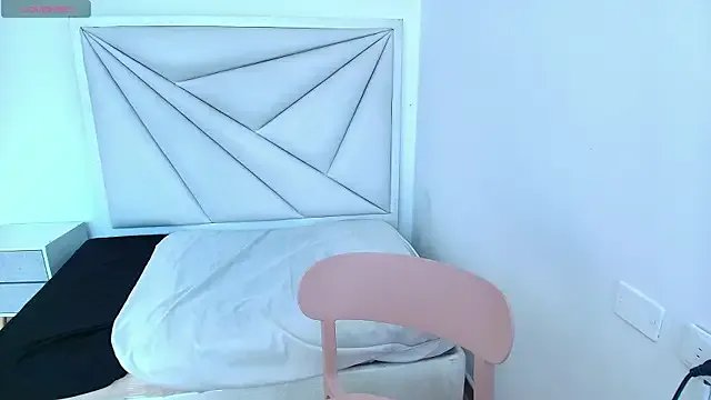 amyalvarez on StripChat