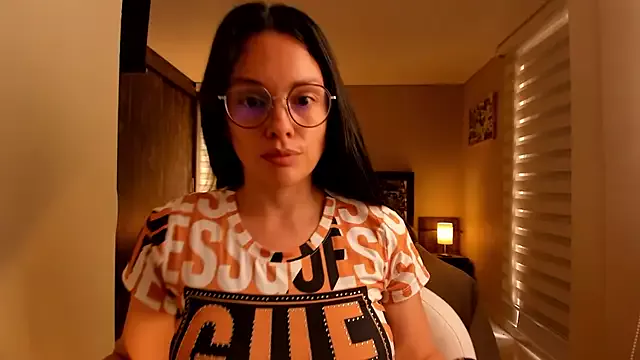 anabel_025 on StripChat 