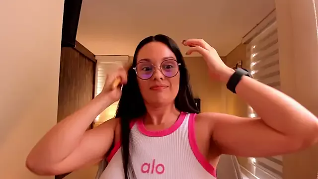 anabel_025 on StripChat 