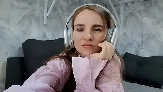 Anabel_Meow on StripChat