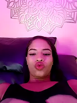 Offline AnahisBennett on StripChat